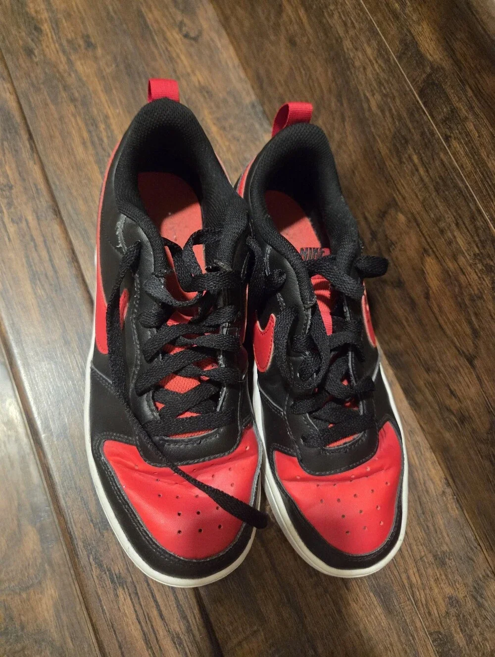 Nike Court Borough 2 Low Bred Youth Size 6Y Sneakers